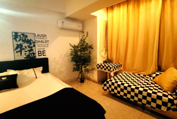 鸡西默言民宿(万达店)