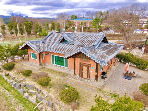 Chuncheon Viandante Dokchaehanok