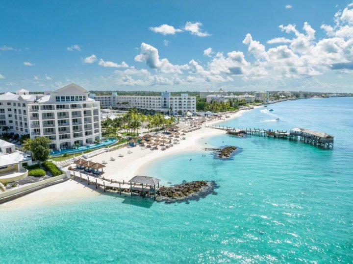 檀香皇家巴哈马温泉度假村及离岸岛(Sandals Royal Bahamian Spa Resort & Offshore Island)