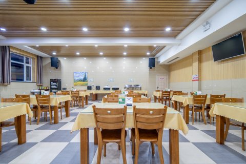 绿荷酒店(容城白洋淀高铁站店)