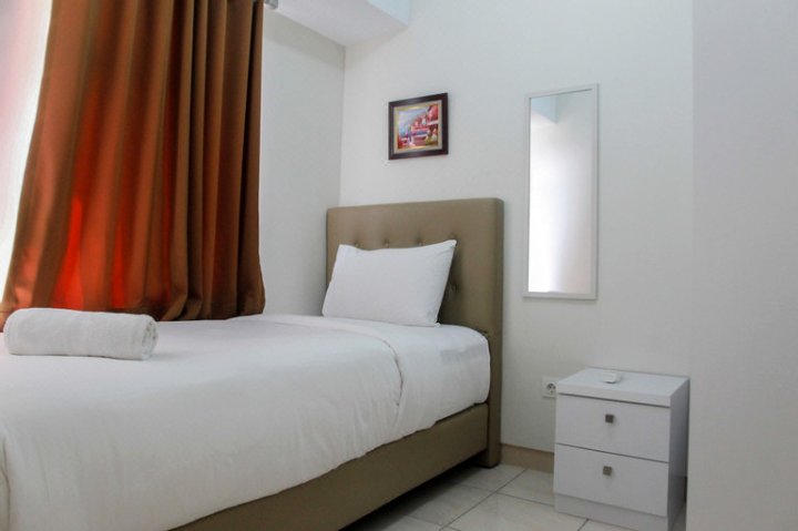 Exclusive 2Br Springlake Summarecon Bekasi Apartment by Travelio