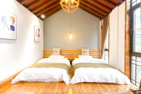 云里雾里精品民宿(千岛湖宋村湖畔居店)