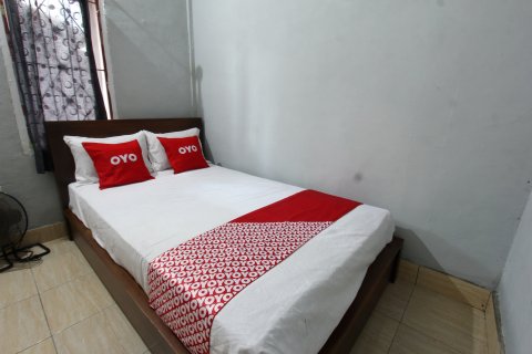 OYO 93267 Barokah Rooms Syariah