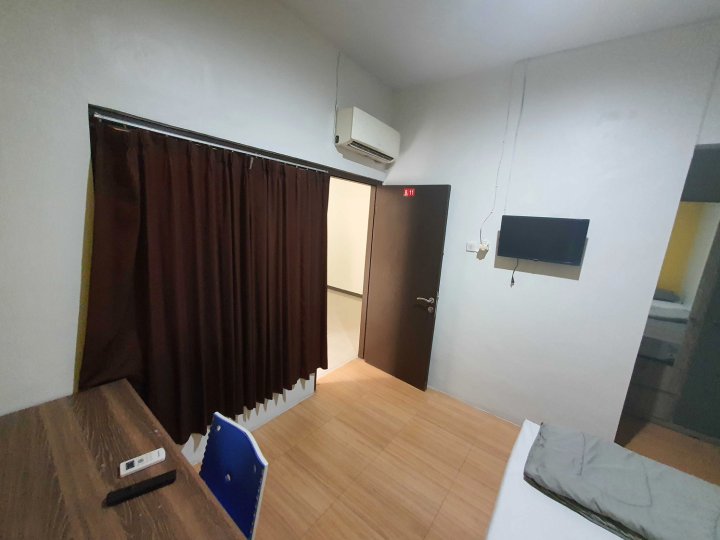 OYO 93202 Pentagon Homestay Syariah