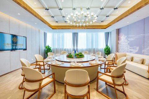 无锡华怡明都大酒店(滨湖万象汇店)