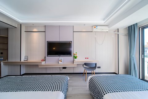 龙云精品智能酒店(三亚湾凤凰机场店)