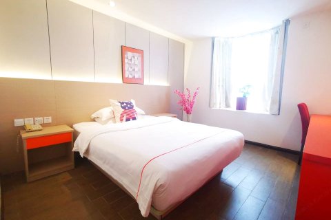 阳光99酒店(贵港客世界唐人街店)