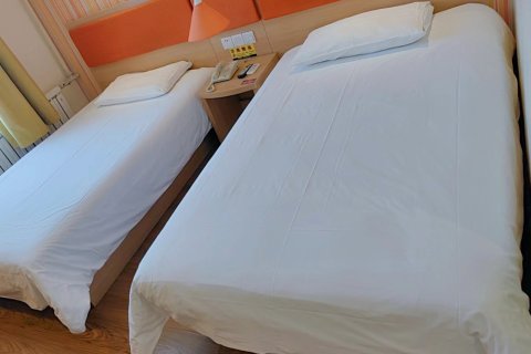 天域驿客酒店(哈密火车站店)