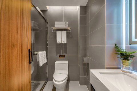 艺龙安云酒店夏忆栈(秦皇岛火车站人民广场店)