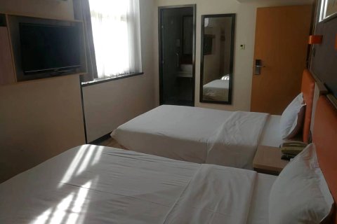 盛悦商务酒店(荣成高铁站店)