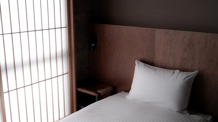 A Rental Inn in a Refurbished Ryukyu Style Heike l