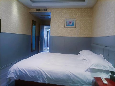 金茂商务酒店(三门三角塘店)