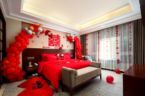 水邑·柏青酒店(菏泽佳和城火车站店)