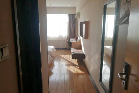 盛悦商务酒店(荣成高铁站店)