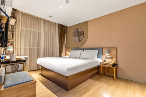 艺选酒店(福州三坊七巷东门地铁站店)