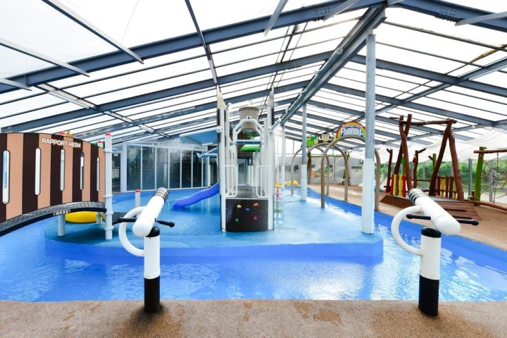 Rapoheim Kids Pool Villa Building H