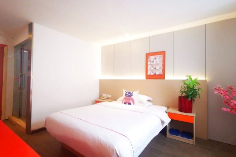 阳光99酒店(贵港客世界唐人街店)