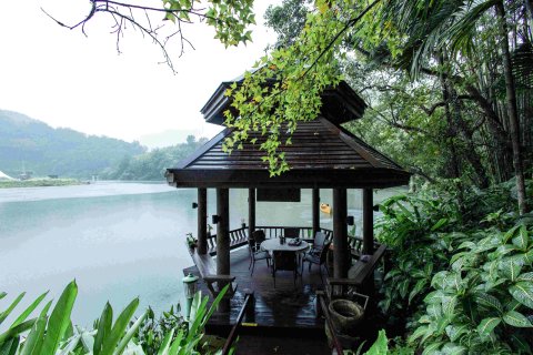 方诺寨·雨林生态庄园