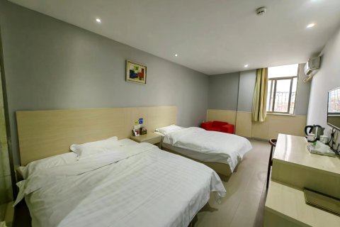 乔治E家连锁旅店(柘城店)