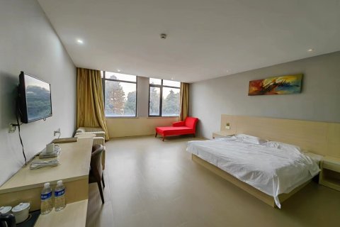 乔治E家连锁旅店(柘城店)