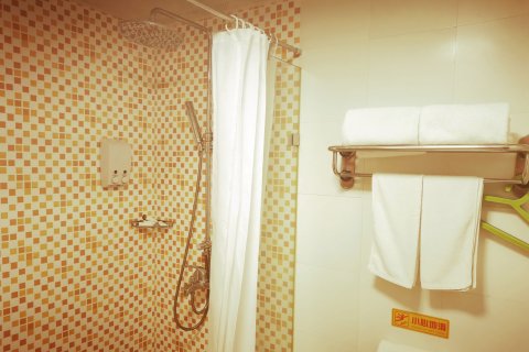 如家酒店(固原高平路市政府店)