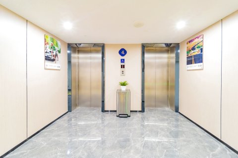 速8精选酒店(成都春熙路市二医院地铁站店)