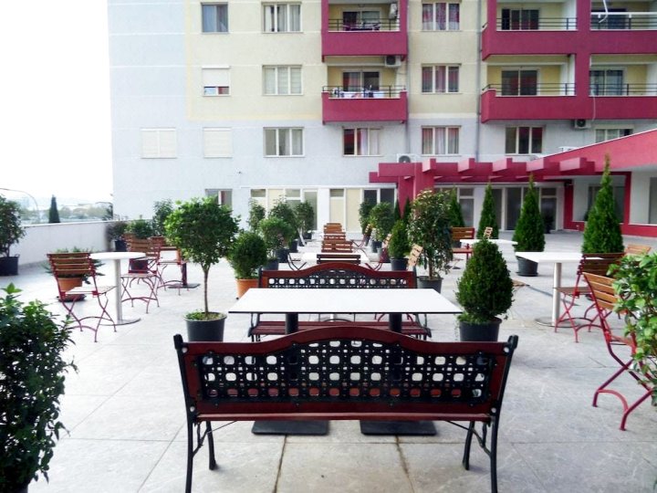 阿尔巴尼亚花园城市酒店(Garden City Albania - Hostel)