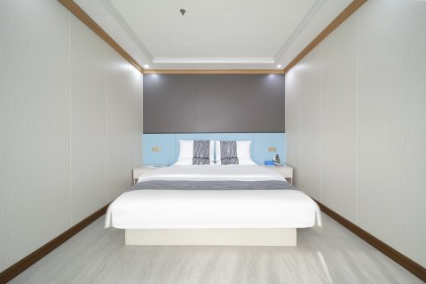 雅斯特美途酒店(河池凤山县高级中学店)