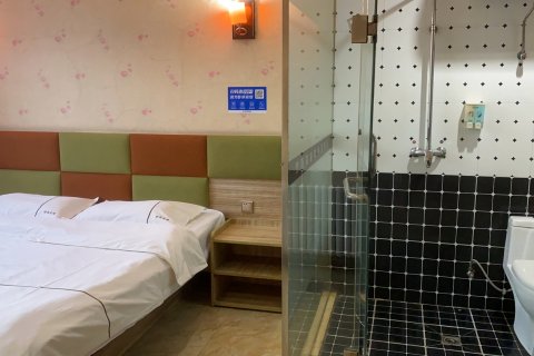 大庆田雨时尚宾馆(萨尔图火车站店)