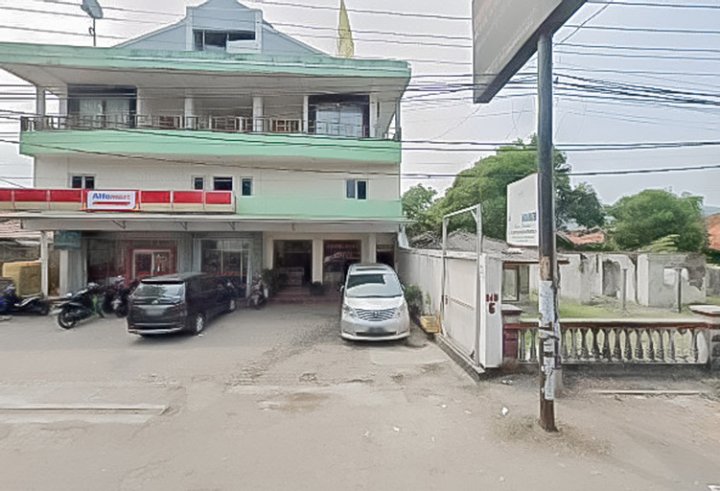 红多兹酒店-近公主港潘泰西泰普斯(RedDoorz Near Pantai Citepus Pelabuhan Ratu)