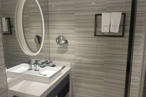 希岸酒店(深圳宝安国际机场固戍地铁站店)