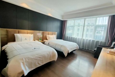 汉阴龙岗大酒店