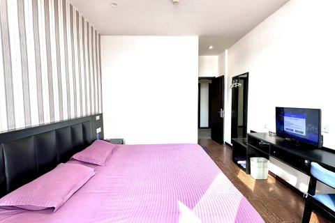 橙果主题酒店(邯郸火车站康德店)