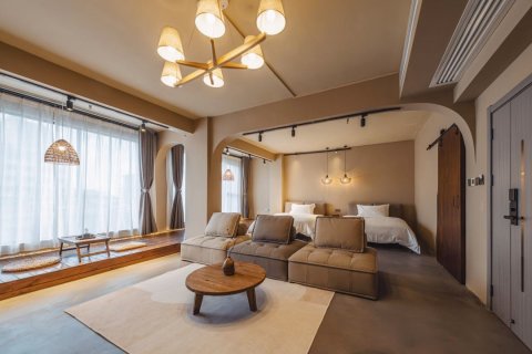 金汇隆·美宿(东兴口岸店)