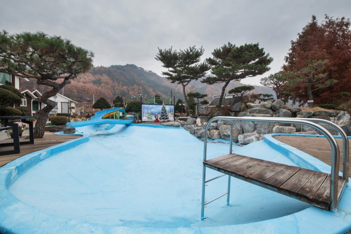 加平逃出日常民宿-水上滑梯(Kapyeong Ilsang Talchul Pension Water Slide)