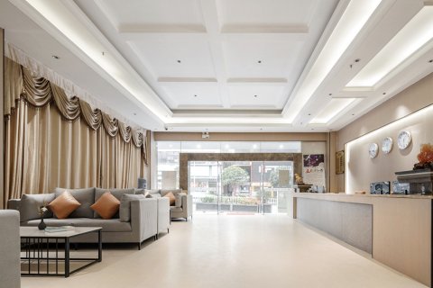 阿富尔连锁智慧酒店(沿河罗马假日店)