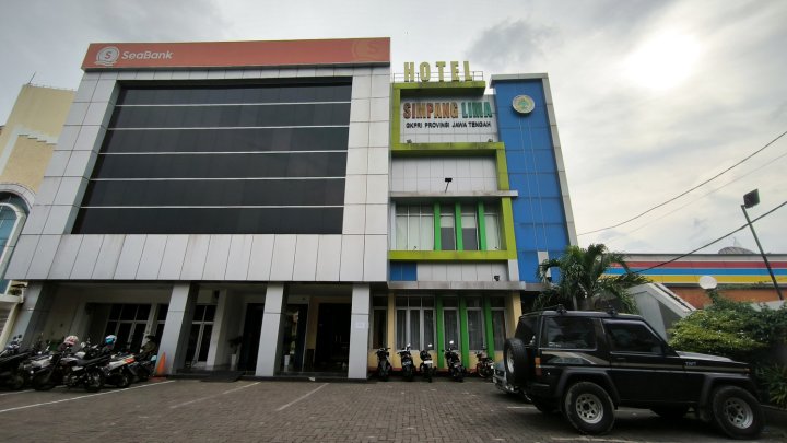 Hotel Simpang Lima Semarang