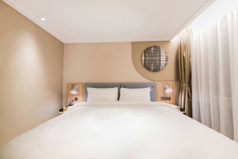 如家酒店·neo(深圳罗湖口岸国贸地铁站店)