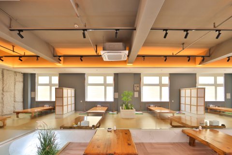 银浦洗浴酒店(延吉延边大学网红墙店)