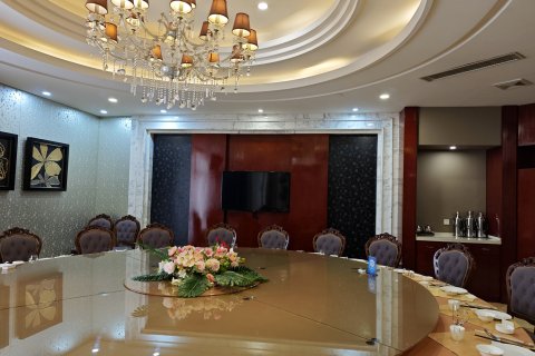 鄢陵金雨玫瑰庄园酒店