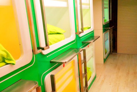 优格太空舱青年旅舍(贵阳火车站店)