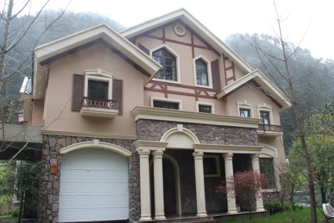 天鹅堡养生度假酒店