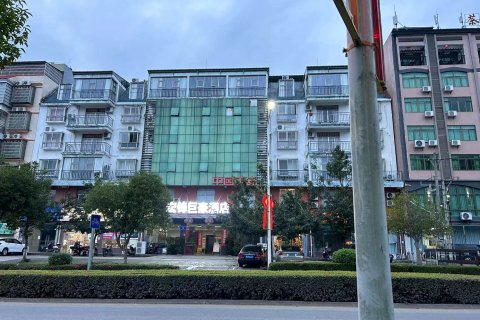 白沙宏锋巨豪酒店