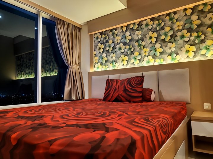 Studio Grand Kamala Lagoon by Dede Room