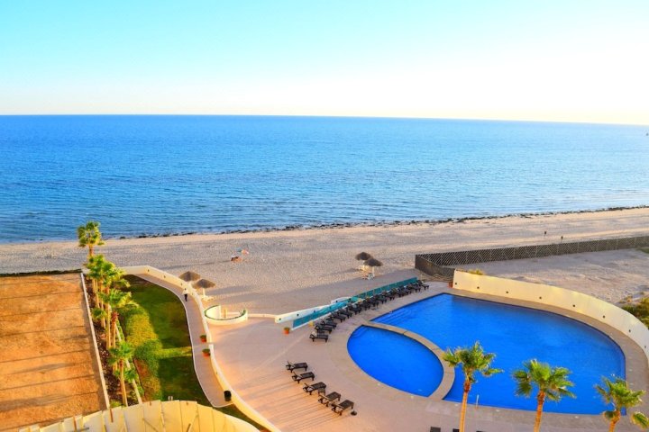 埃斯梅拉达海滩度假酒店(Hotel Esmeralda Beach Resort)