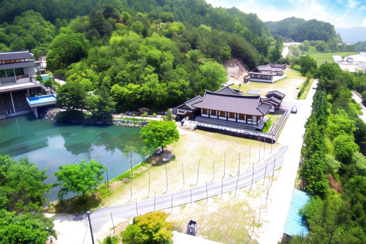 Jecheon Tourist Farm Hanok Stay