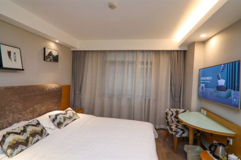 飞鹿酒店(西安钟鼓楼回民街店)