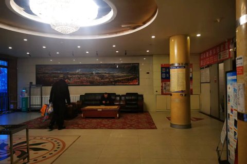 阿勒泰银路大酒店