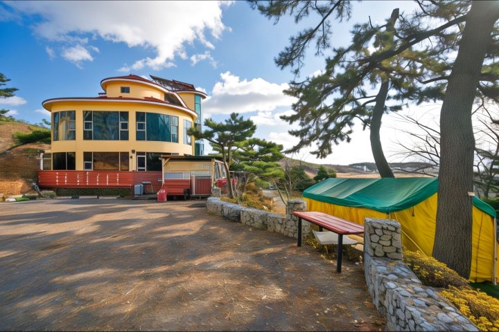 Circle Pension in Daebu Island