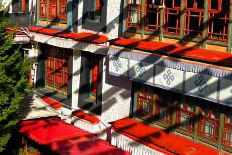 拉萨邦达仓古建酒店(大昭寺八廓街店)